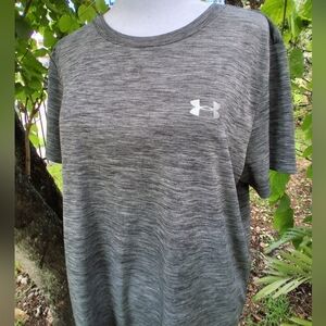 💥UNDER ARMOUR HEAT GEAR WOMANS T-Shirt Size XL EUC